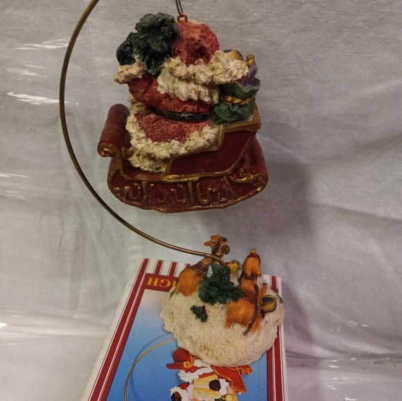 💕Vintage Santa Sleigh Gift Collection Hanging Ornament Resin Reindeers - Picture 2 of 7